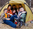 Сбор всей группы туристов в одной палатке